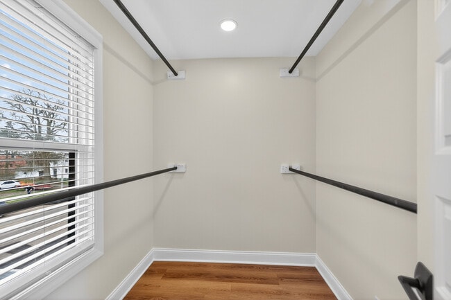 Building Photo - 305 W Exchange St