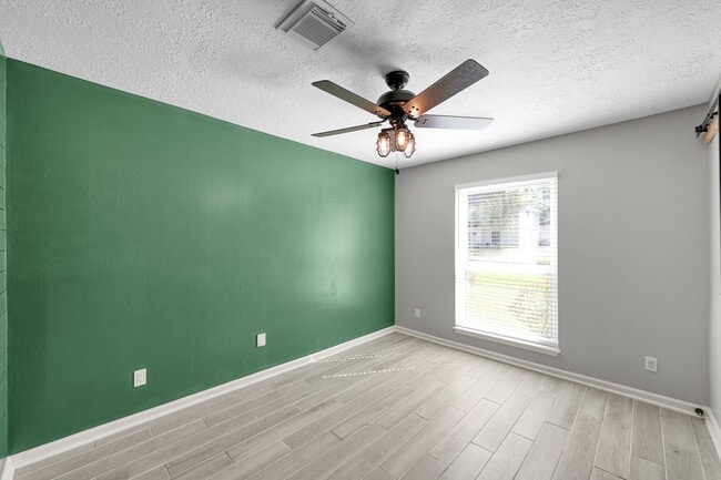 Building Photo - 8226 Autumn Willow Dr