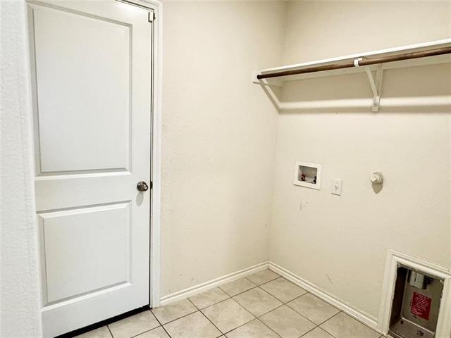 Building Photo - 4325 Pyramid Dr
