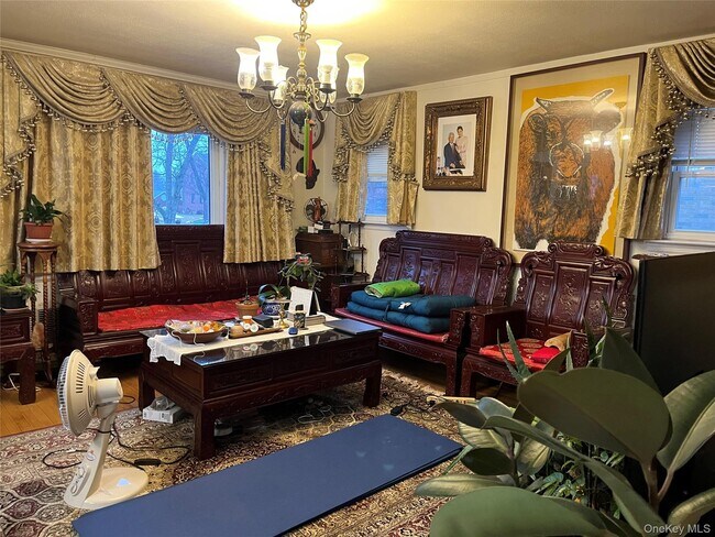 Building Photo - 200-07-200-17 Avenue