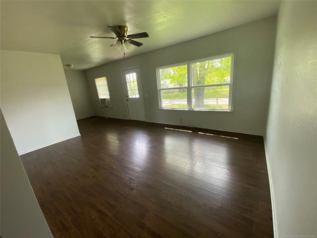 Building Photo - 2026 E 2nd St