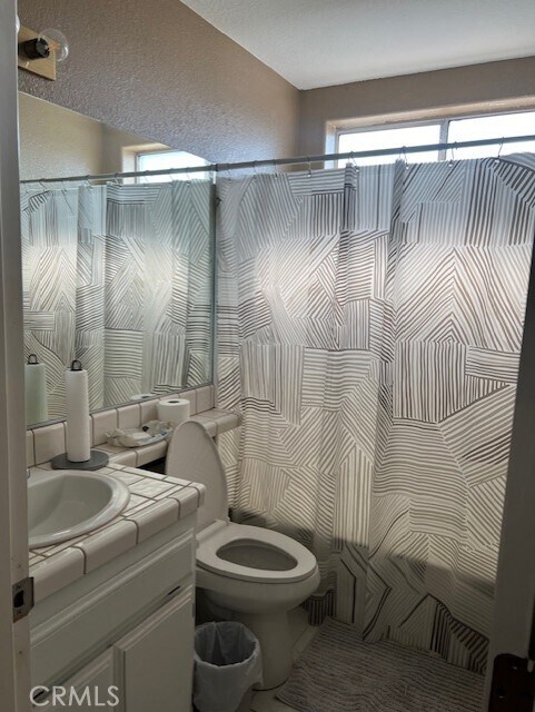 Building Photo - 7653 Phelan Rd