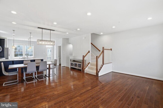 Building Photo - 11387 Ridgeline Rd