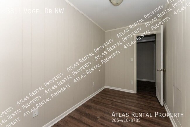 Building Photo - 3811 Vogel Dr NW