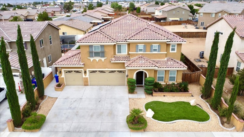 Primary Photo - 16687 Hastings Pl