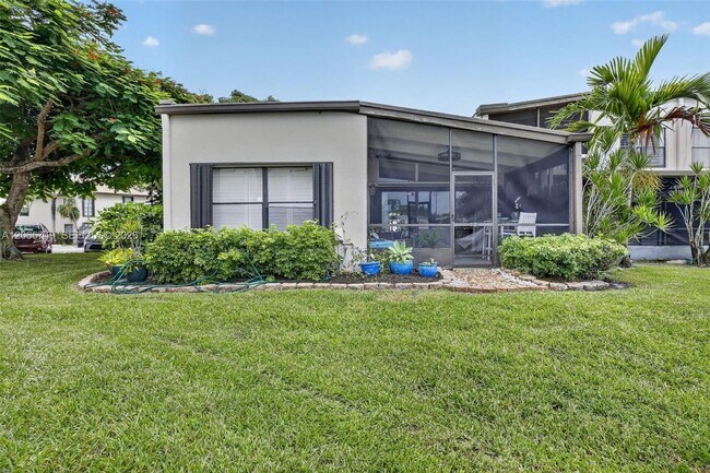 Building Photo - 958 Mockingbird Ln