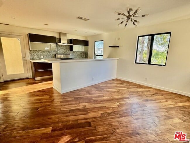 Building Photo - 6441 Bryn Mawr Dr