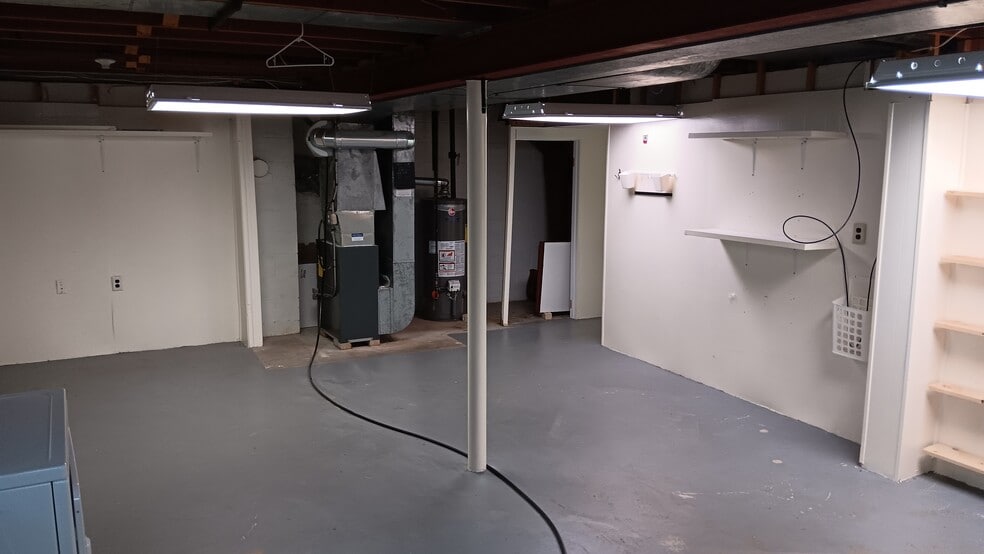 Furnace and Water Heater - 7901 Daniel Ct