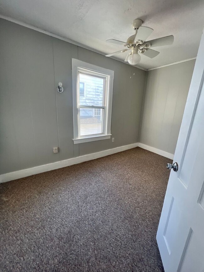 Building Photo - 3 Bedroom Single Family Home in Middletown