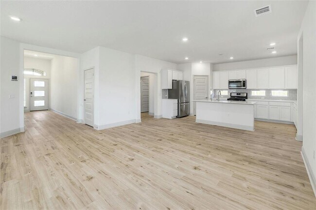 Building Photo - 16808 Ponte Cv