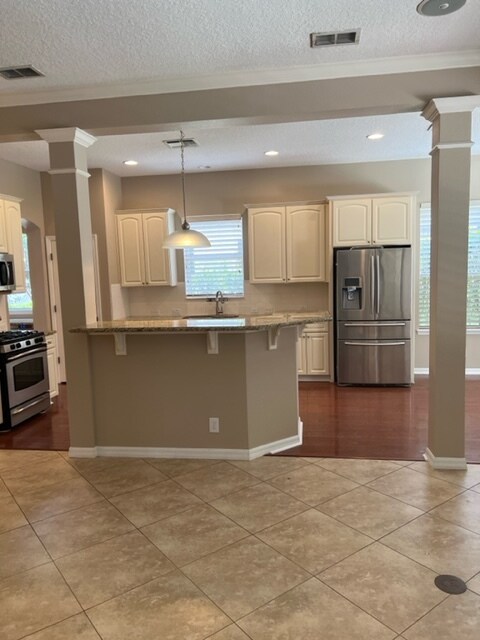 Building Photo - 610 Victoria Hills Dr