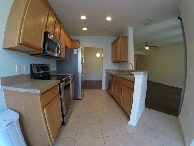 Building Photo - 4555 SW 52nd Cir