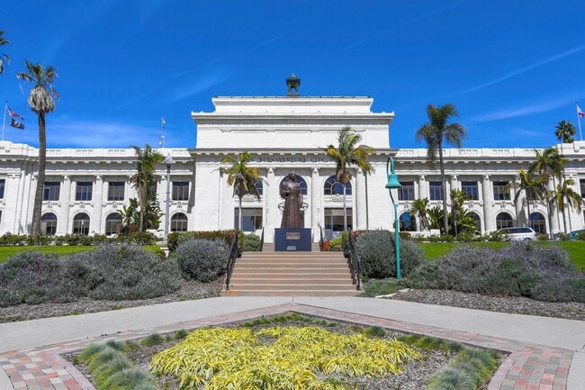 Building Photo - 2 Bedroom Condo in Downtown Ventura with O...