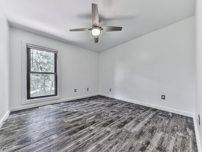 Building Photo - 932 Blackwell Trail