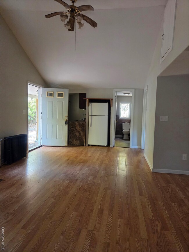 Building Photo - 25 Emerald Trail