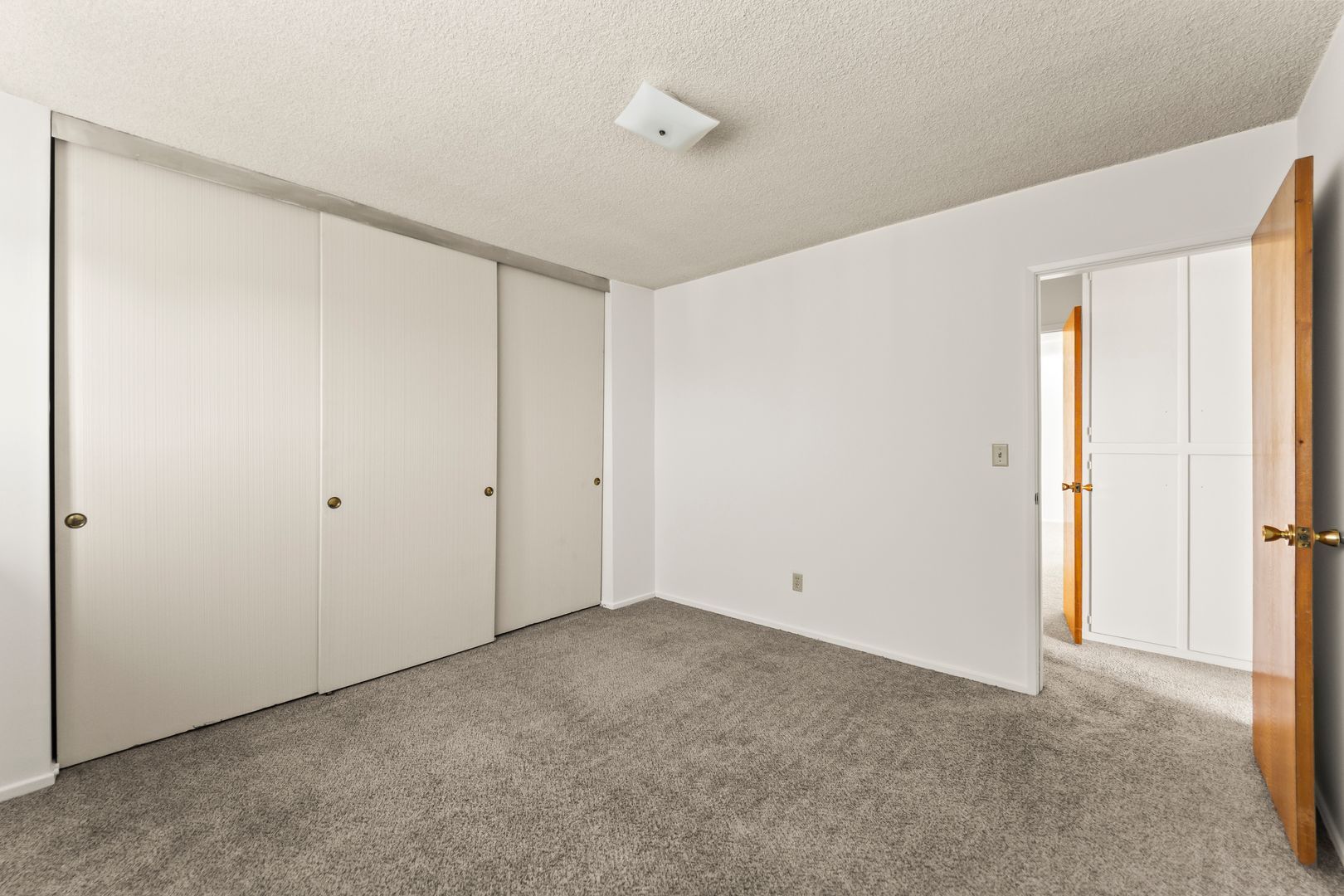 Building Photo - 9628 Lower Azusa Rd