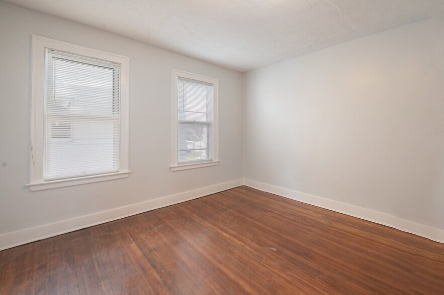 Bedroom A - 1 - 1592 Corbin Ave