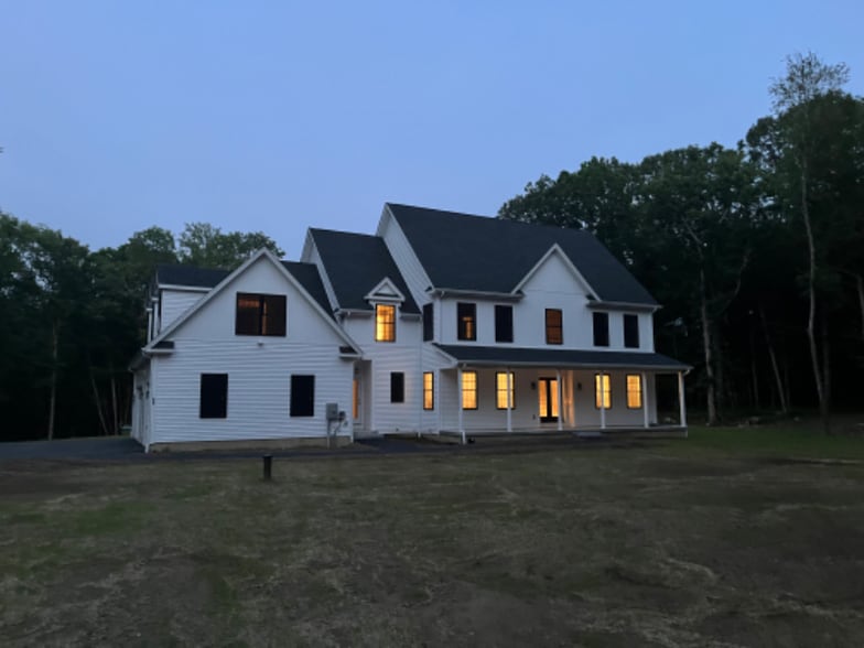 Building Photo - 244 New London Turnpike