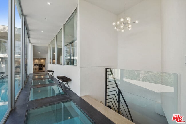 Building Photo - 9716 Oak Pass Rd