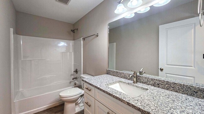 Building Photo - Lovely Newer Home