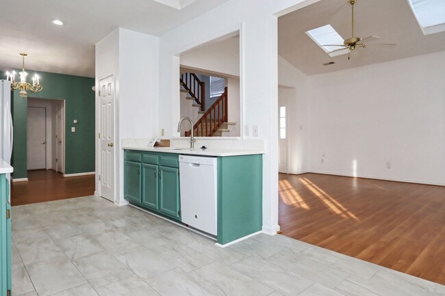 Building Photo - 106 Linden Ct