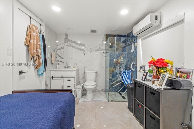 Building Photo - 860 Curtiss Dr