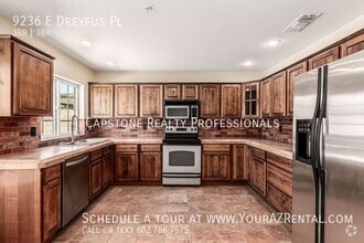 Building Photo - 9236 E Dreyfus Pl