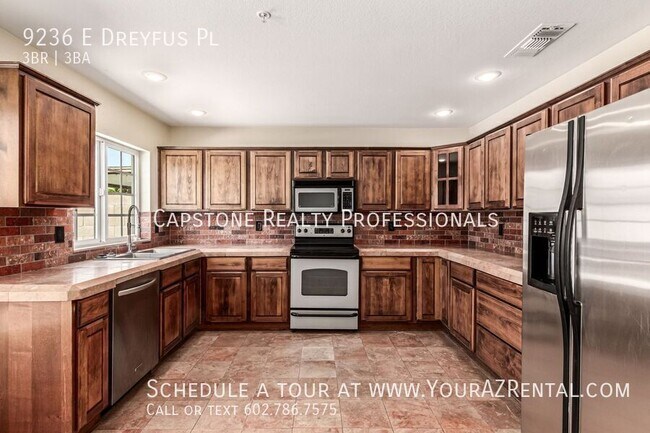 Building Photo - 9236 E Dreyfus Pl