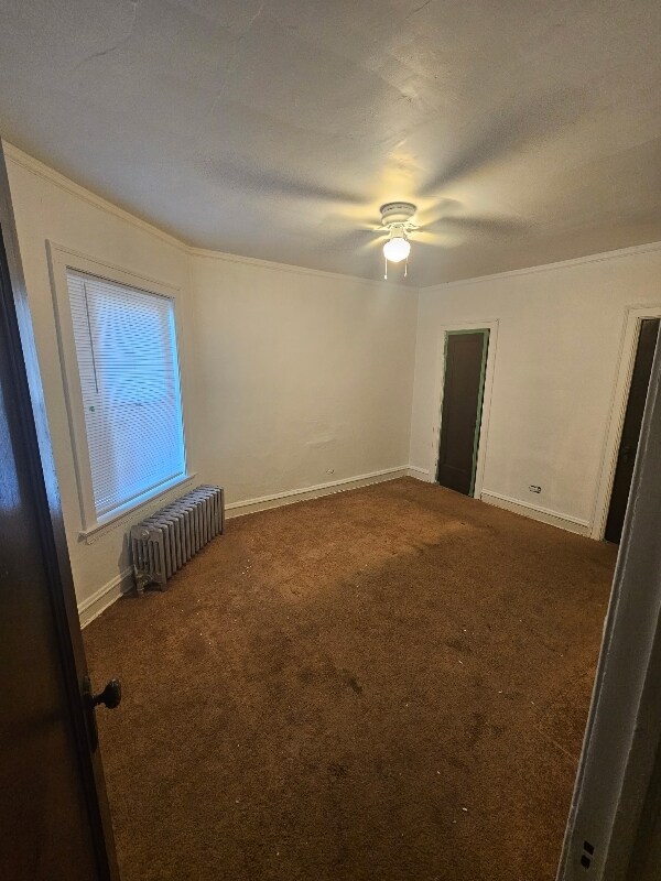 Building Photo - 8119 S Vernon Ave