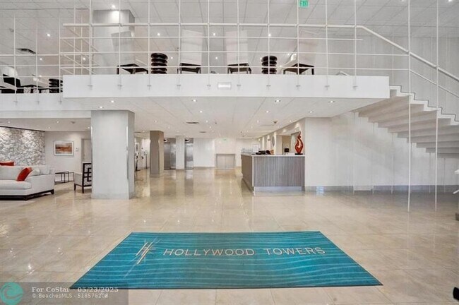 Building Photo - 3111 N Ocean Dr