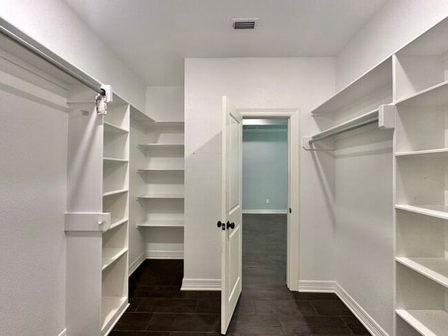 Building Photo - Almost Ready! Gorgeous 3 Bedroom 2 Bath in Nolan Farms Community in Winona!