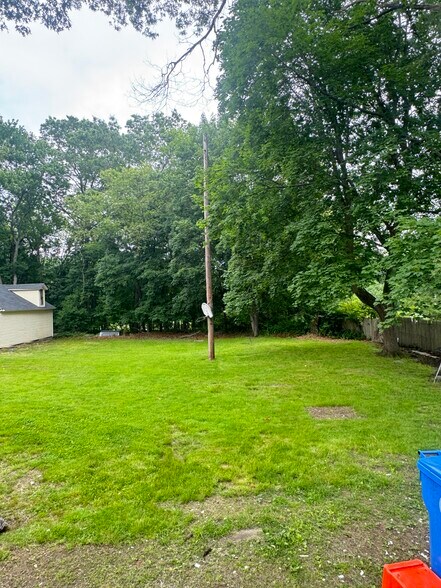 Building Photo - 267 Sylvan Ave