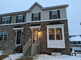 Building Photo - 1008 Mohawk Ln