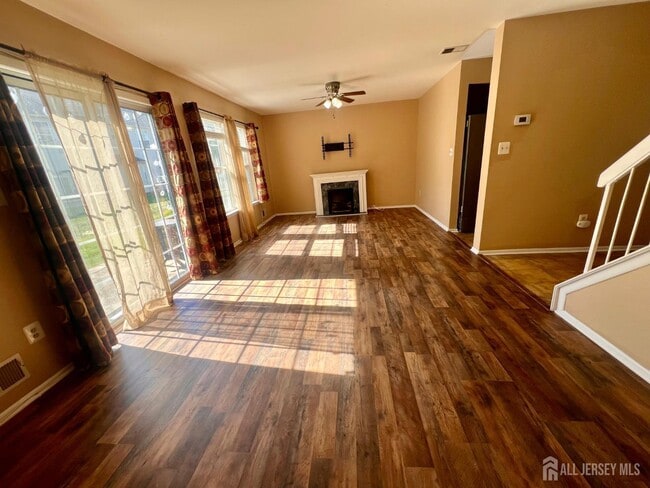 Building Photo - 404 Draco Rd