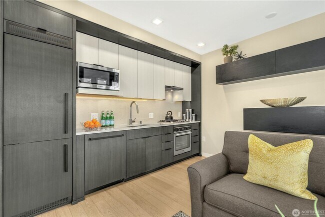 Building Photo - 1Bd/1Ba Seattle Condo