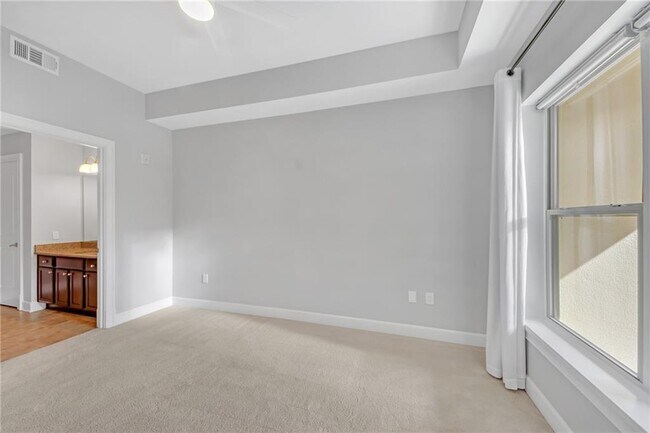 Building Photo - 200 River Vista Drive