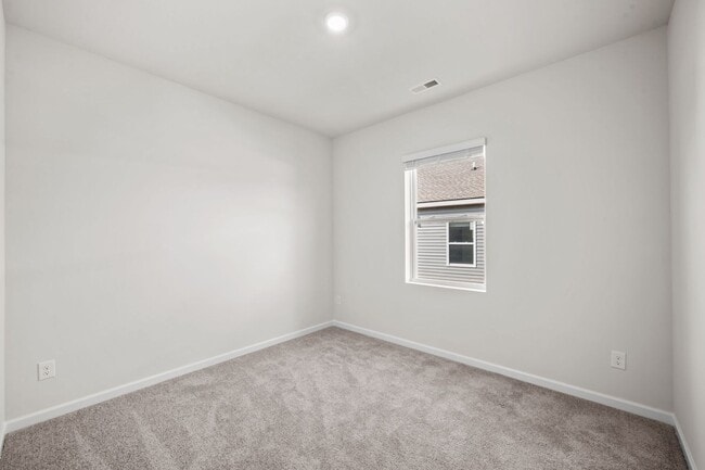 Building Photo - Move-in Specials Available! Beautiful New Construction!