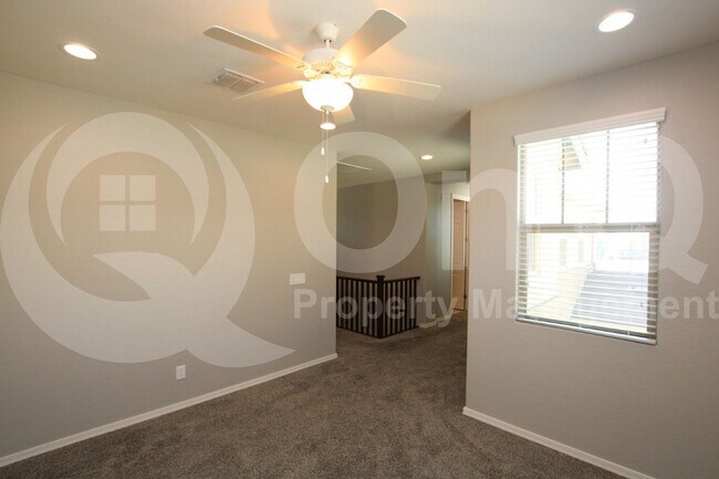 Building Photo - 2171 S Wallrade Ln
