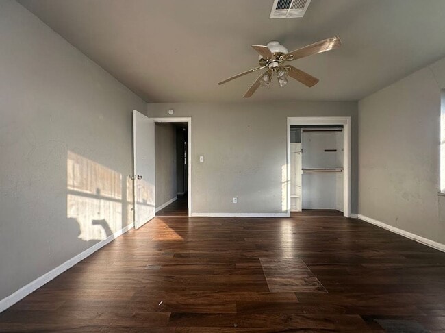 Building Photo - Beautiful 4-Bedroom Home Available!