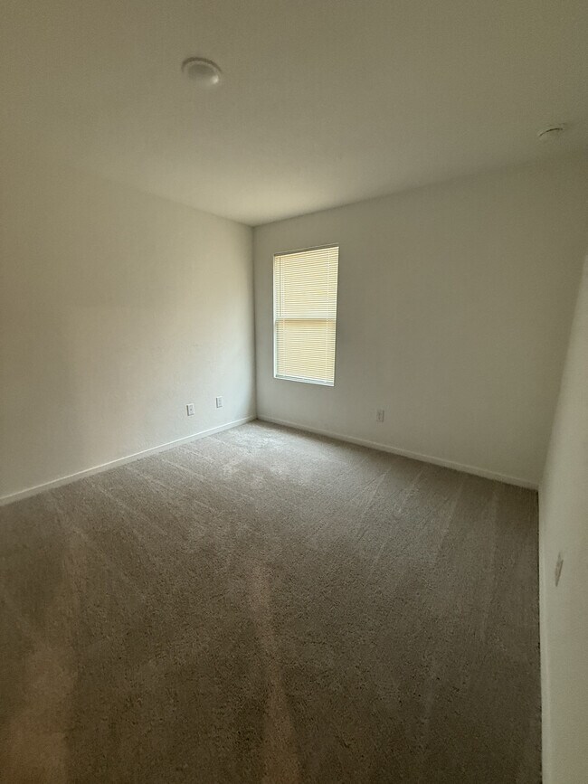 Building Photo - 2863 Red Diamond