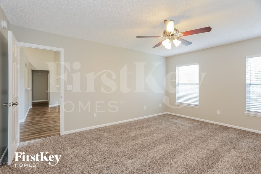 Building Photo - 12759 Bentwater Dr