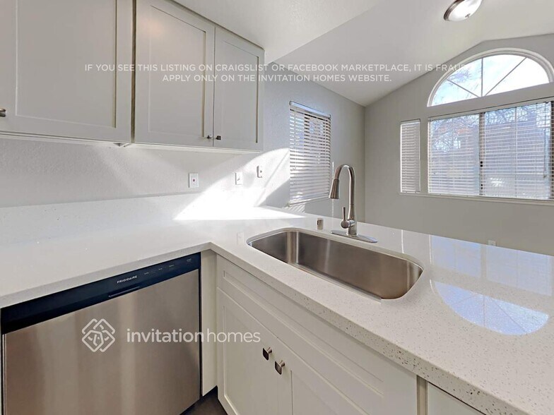 Building Photo - 8249 Calla Way