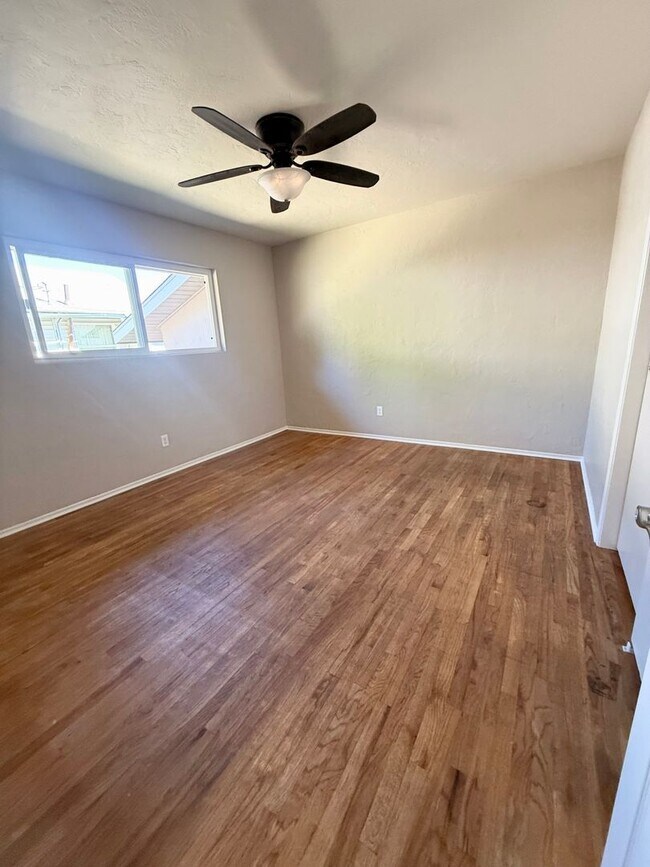 Building Photo - COMING SOON!! 2 BEDROOM 1 BATH HOME NEAR DOWNTOWN PASO ROBLES!!!!