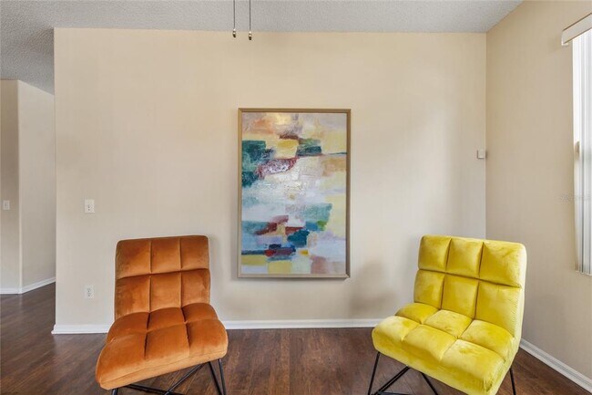 Building Photo - 422 Graystone Blvd