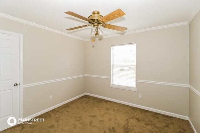 Building Photo - 10176 Fox Chase Dr
