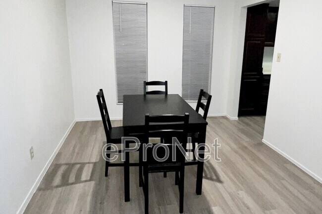 Building Photo - 4650 Koval Ln