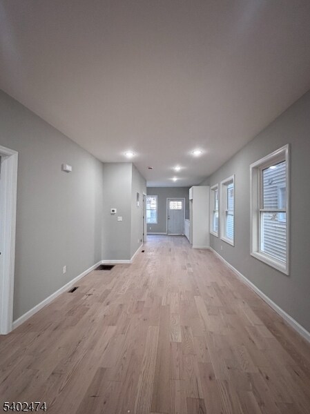 Building Photo - 788 E 18th St