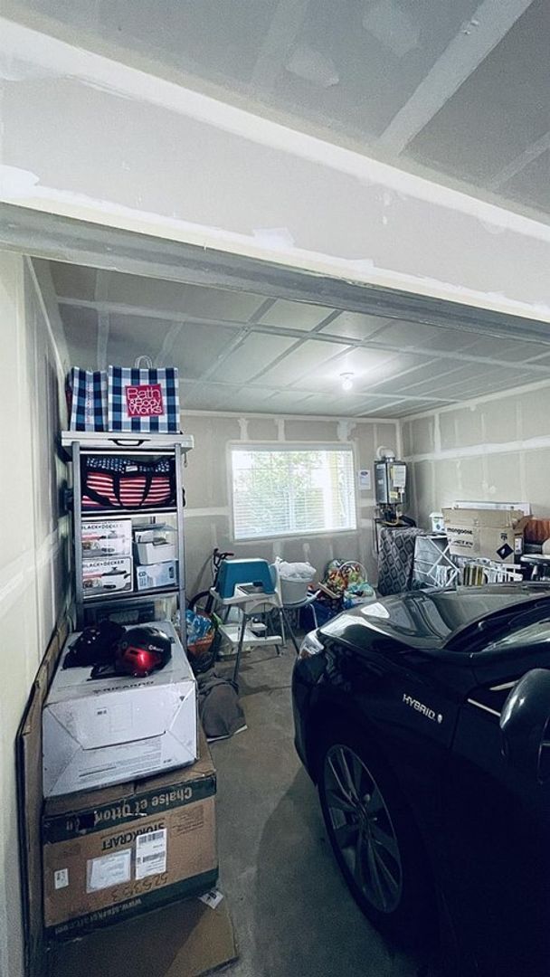 Building Photo - Highly sought-after townhome at Mill Creek Meadows with 2 Bed and 2.5 Bath