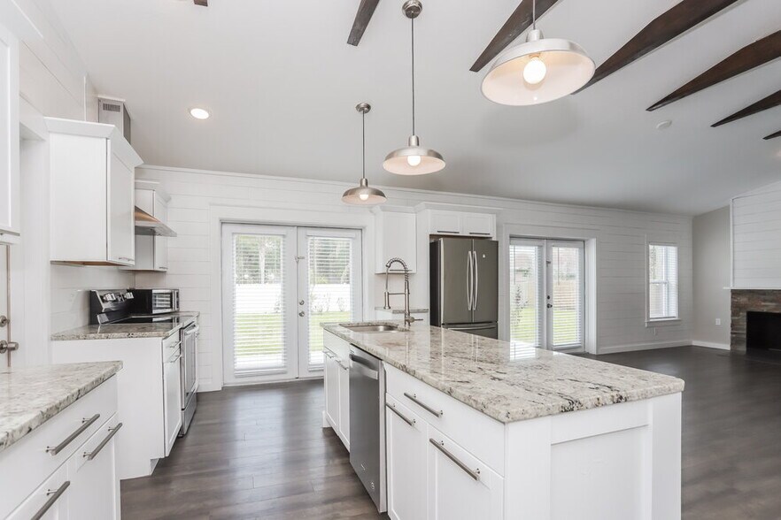 Building Photo - 7035 62nd Way N