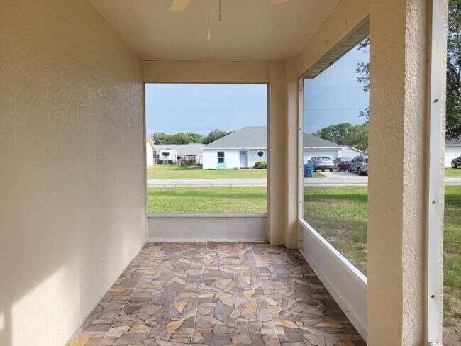 Building Photo - 3/2/2 Rental Home located centrally in Spring Hill FL 34609
